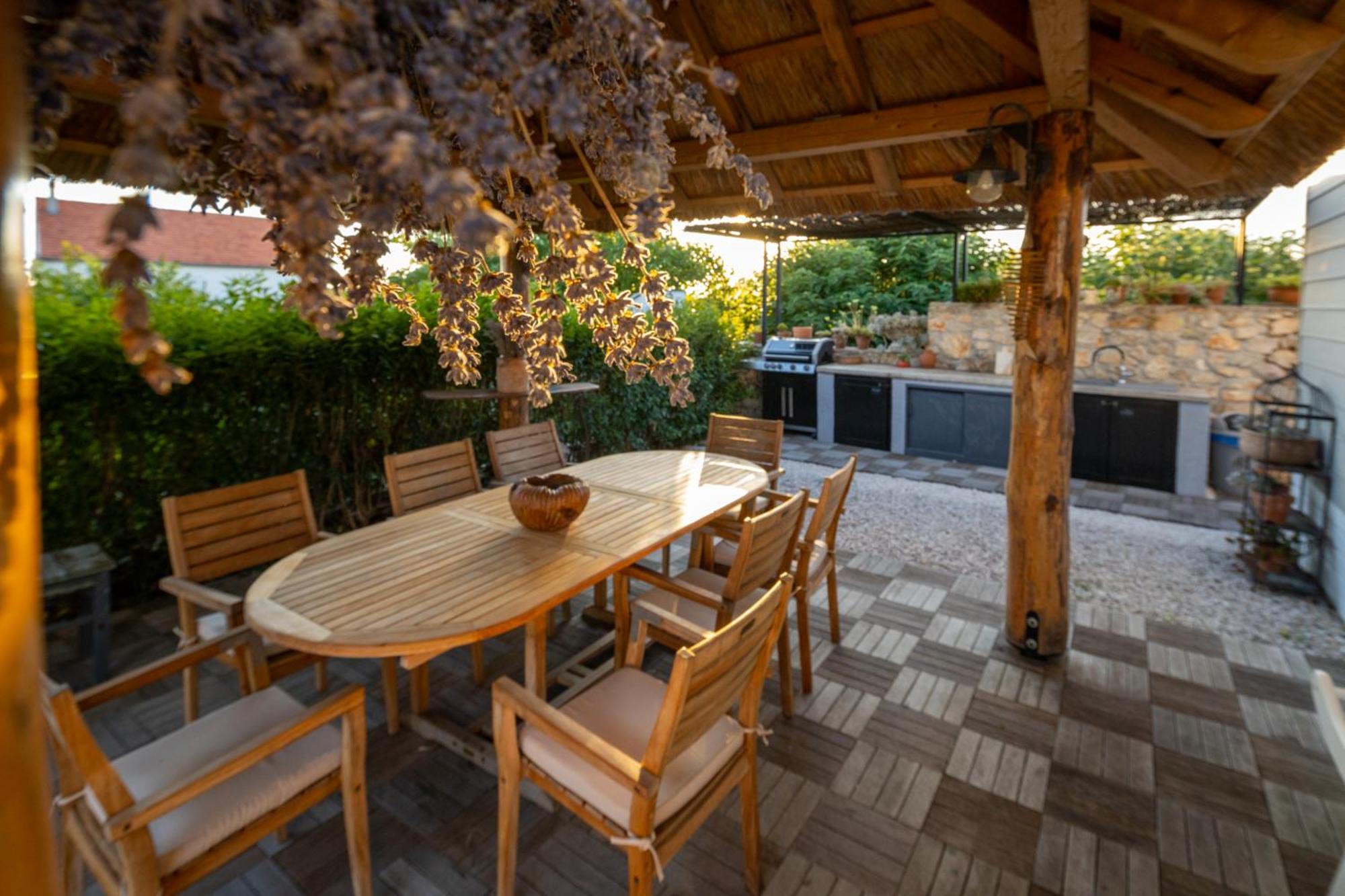 Vila Gallo Galovac  Buitenkant foto