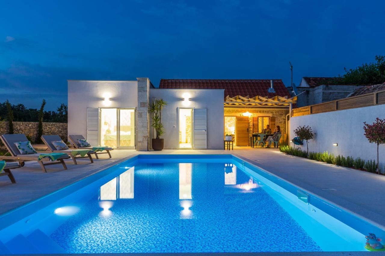 Vila Gallo Galovac  Buitenkant foto